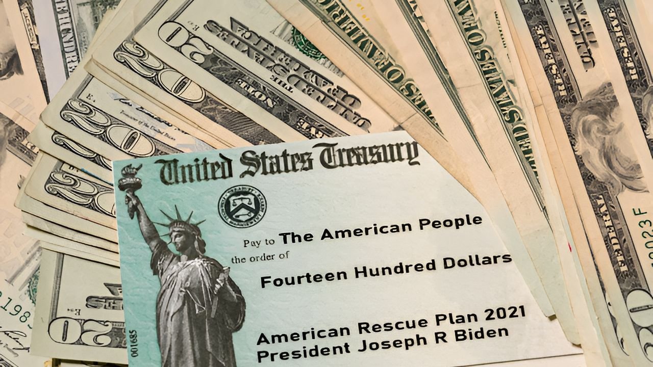 Depósito federal de $2,000 que llegará en diciembre de 2025: guía completa para beneficiarios